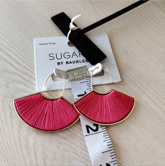 💰Sugarfix by Baublebar, Hot Pink Fan-Shaped Earrings - Picture 4 of 6